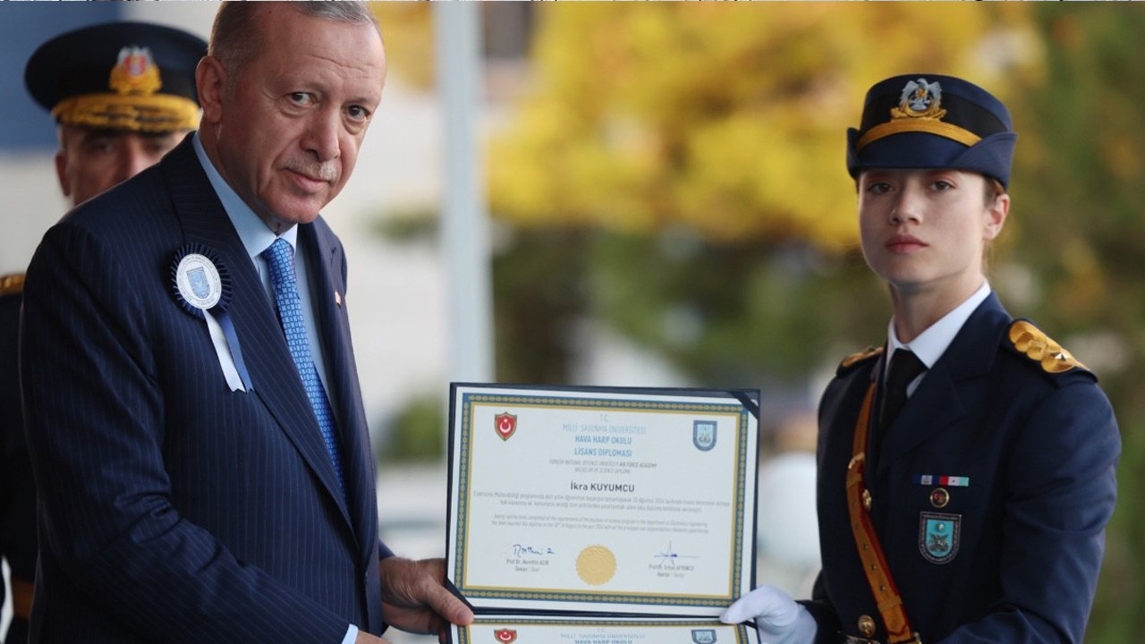 Türkiye ABD'den 21 yıl önde: Harp okullarına ilk kadın öğrenci 1955'te alındı