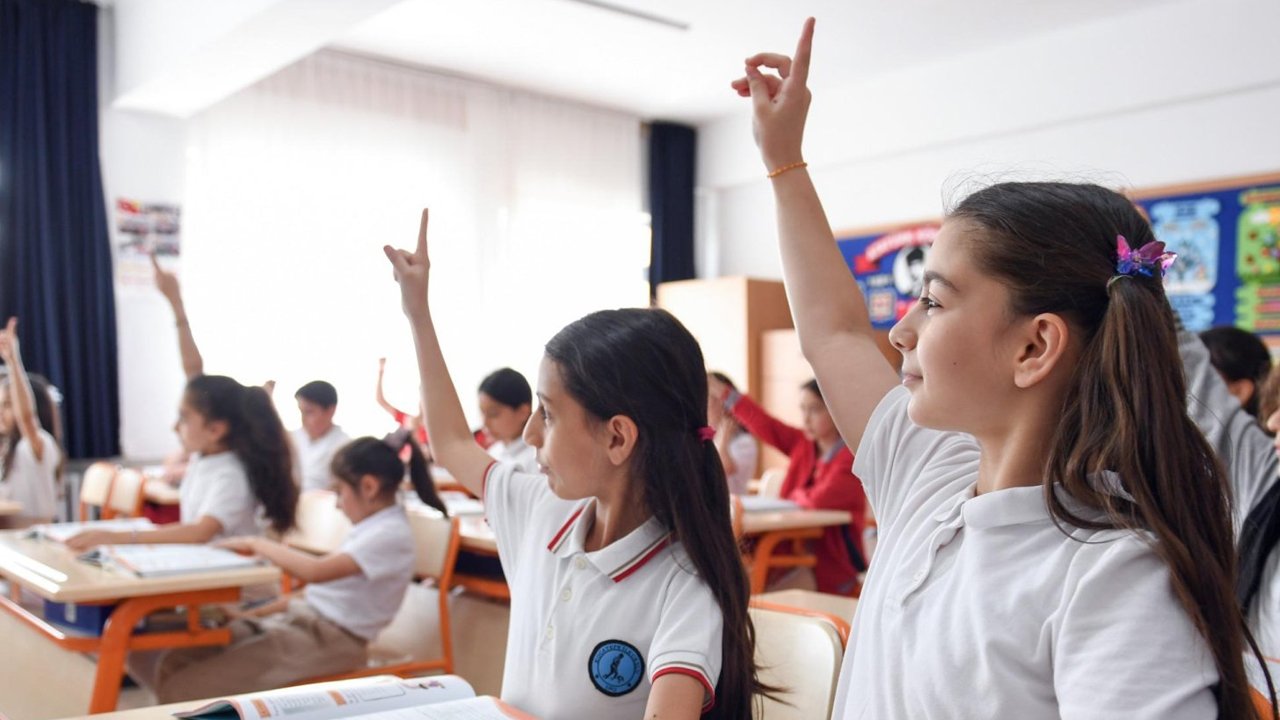 Ankara Kent Konseyi: Öğretmenler vatansever nesillerin güvencesidir