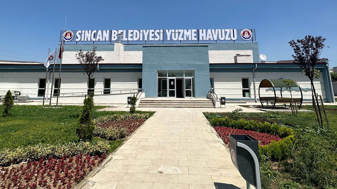 Sincan Belediyesi yüzme havuzlarında 2000 öğrenciye eğitim verildi