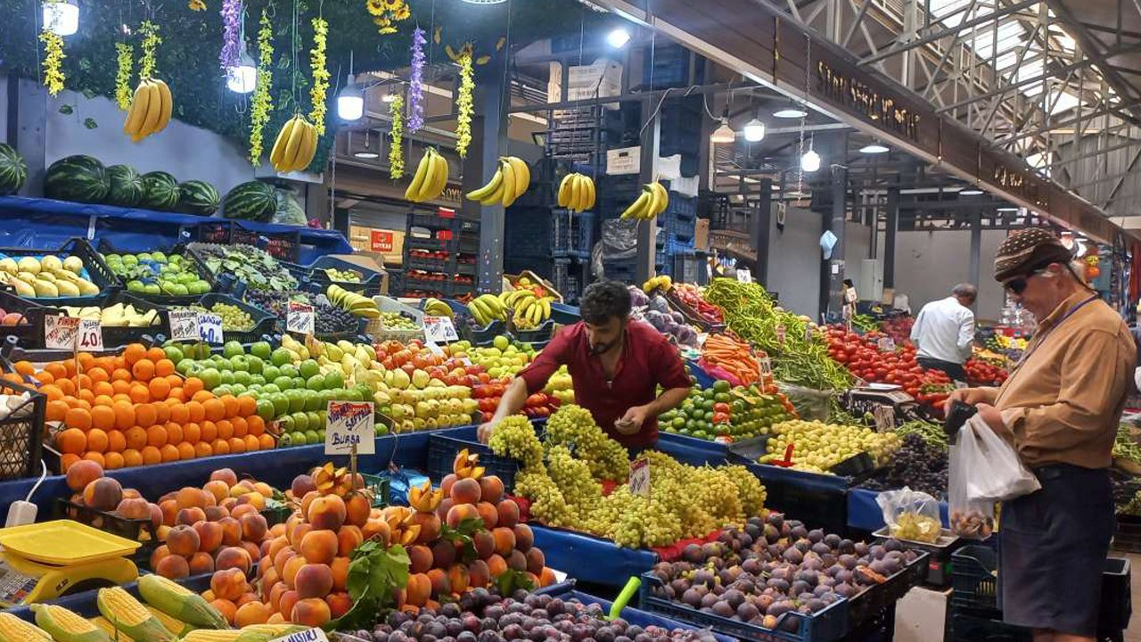 Kış yaklaştı: Mandalina ve portakal tezgahlardaki yerini aldı