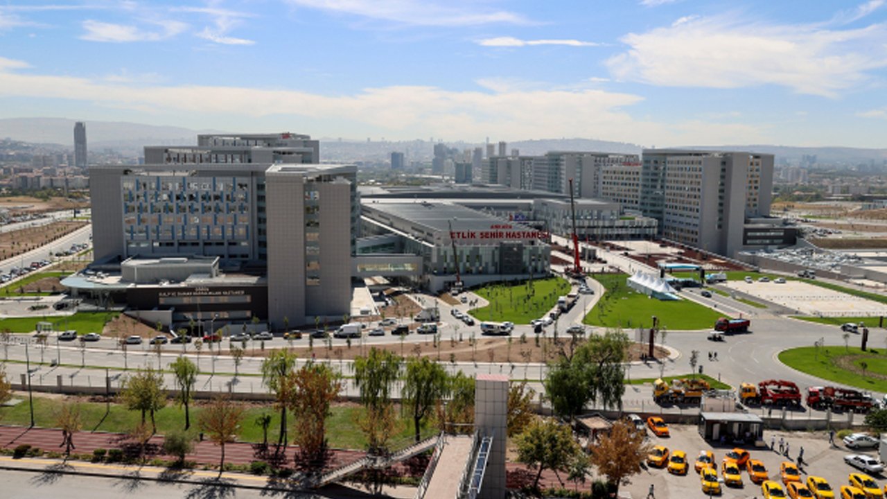 Sağlıkçılar dikkat: Ankara Etlik Şehir Hastanesi sertifika dağıtacak