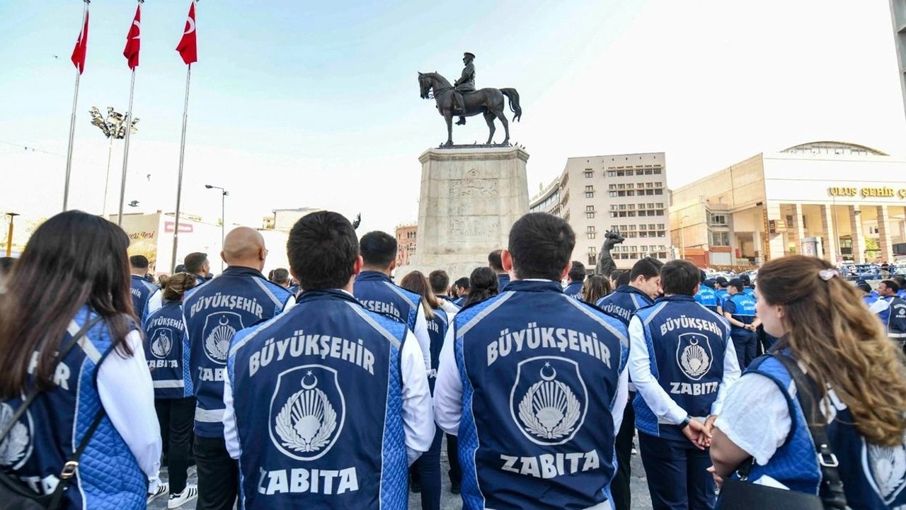 Mansur Yavaş'ın personeli olmak için sıraya girdiler: 133 kişilik kadroya 4 bin kişi başvurdu