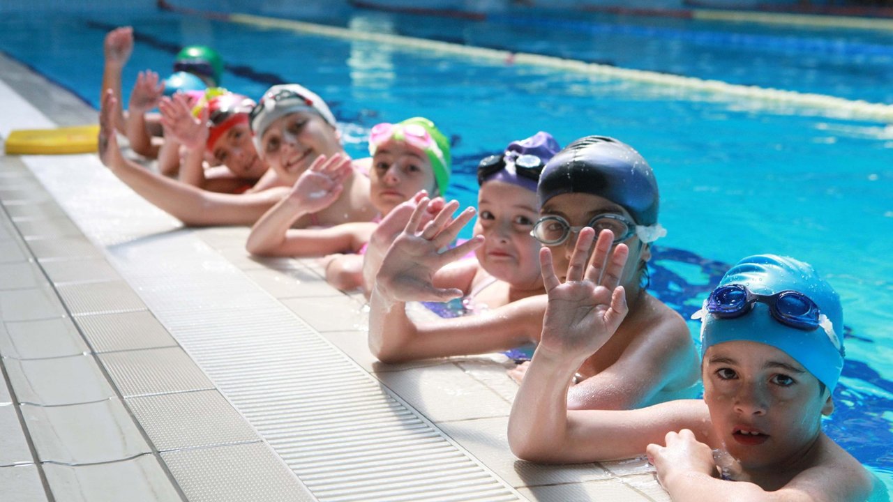 Yüzmeye mevsim arası yok: Yenimahalle’de kış dönemi kursları başlıyor