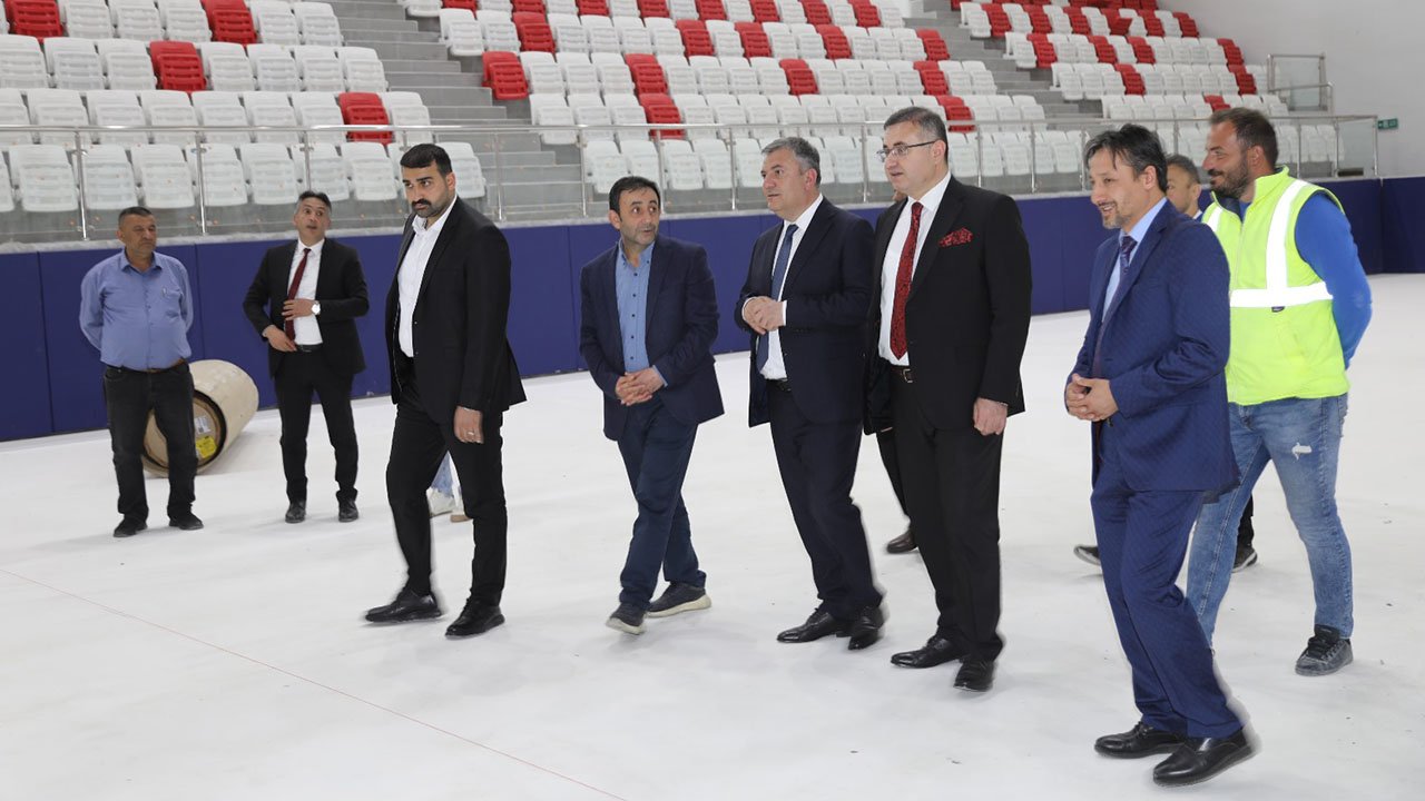 Çubuk Kapalı Spor Salonu’nda sona yaklaşıldı