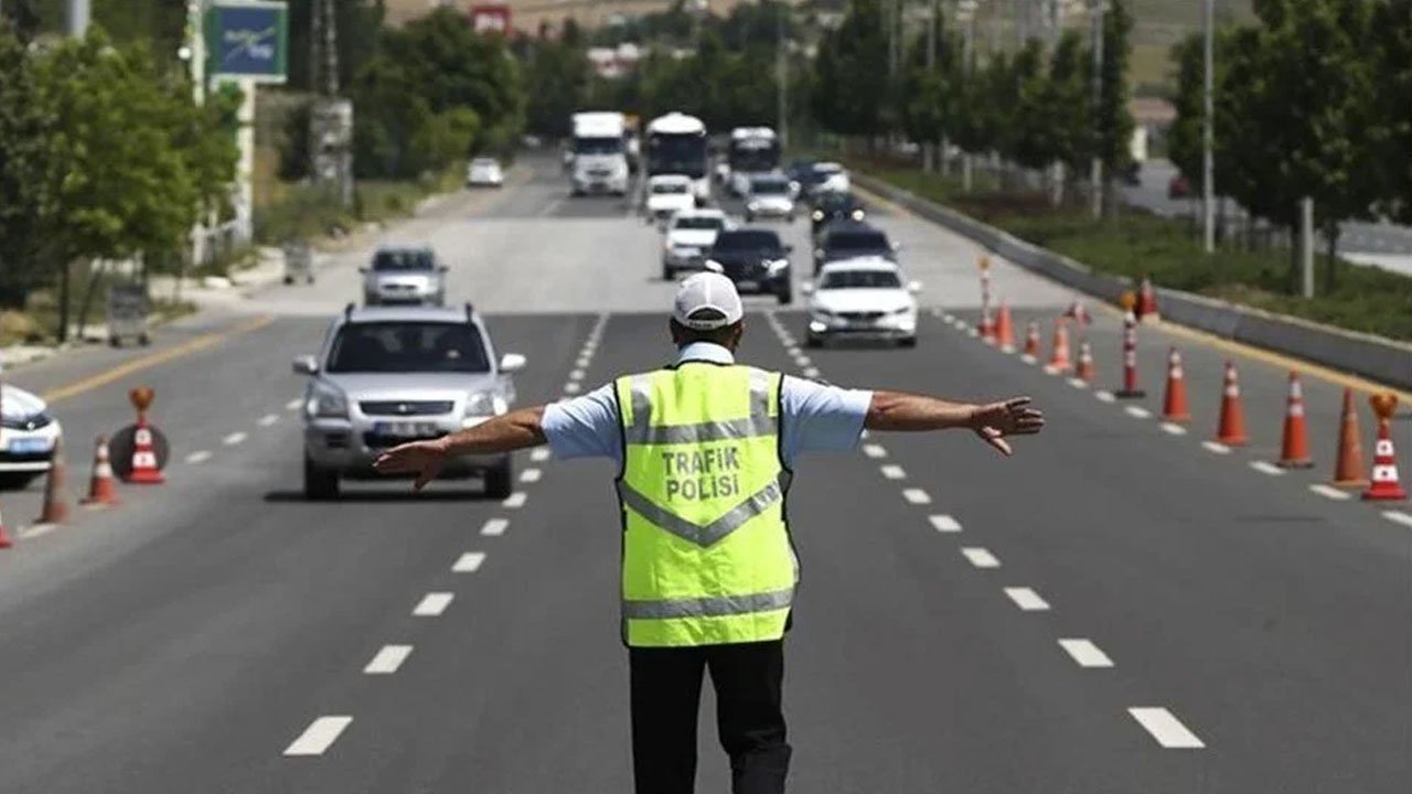 Ankara'da ana arteller trafiğe kapatıldı