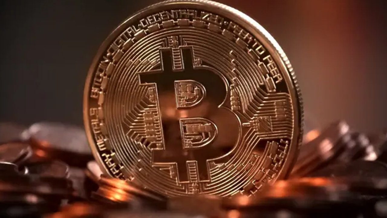 Seçim sonrası Bitcoin rekor kırdı: 90 bin dolara dayandı