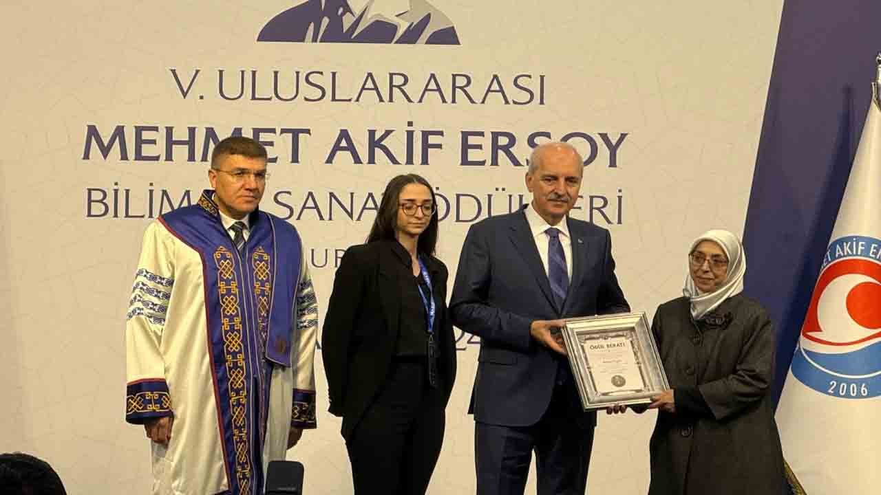 Uluslararası törende D. Mehmet Doğan'a ödül