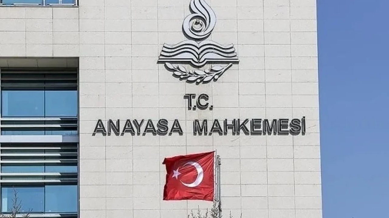 Anayasa Mahkemesi'nden 10 siyasi parti hakkında suç duyurusu