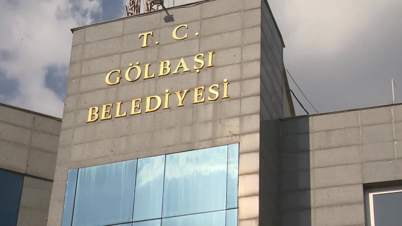 Ankara'da "Gölbaşı Belediyesi’nin önü tıkanmaya çalışılıyor" iddiası