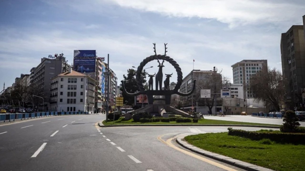 Ankara’da yarın yollar trafiğe kapatılacak