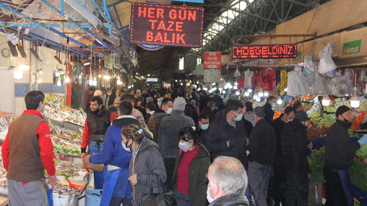 Ulus Hali’nde bayram yoğunluğu başladı