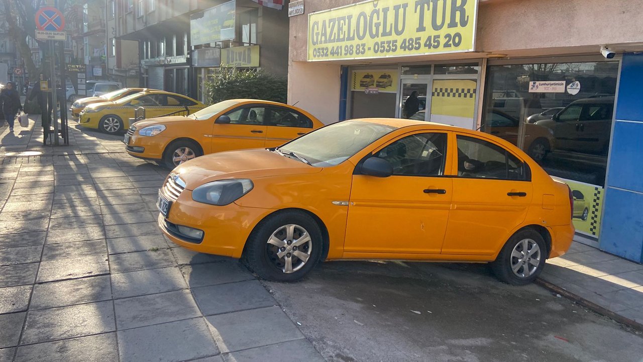 Plaka fiyatları düştü, taksi esnafı zorlanıyor