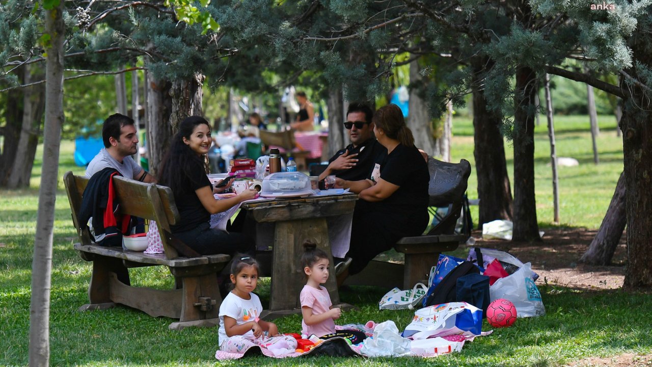 30 Ağustos Zafer Parkı dolup taşıyor