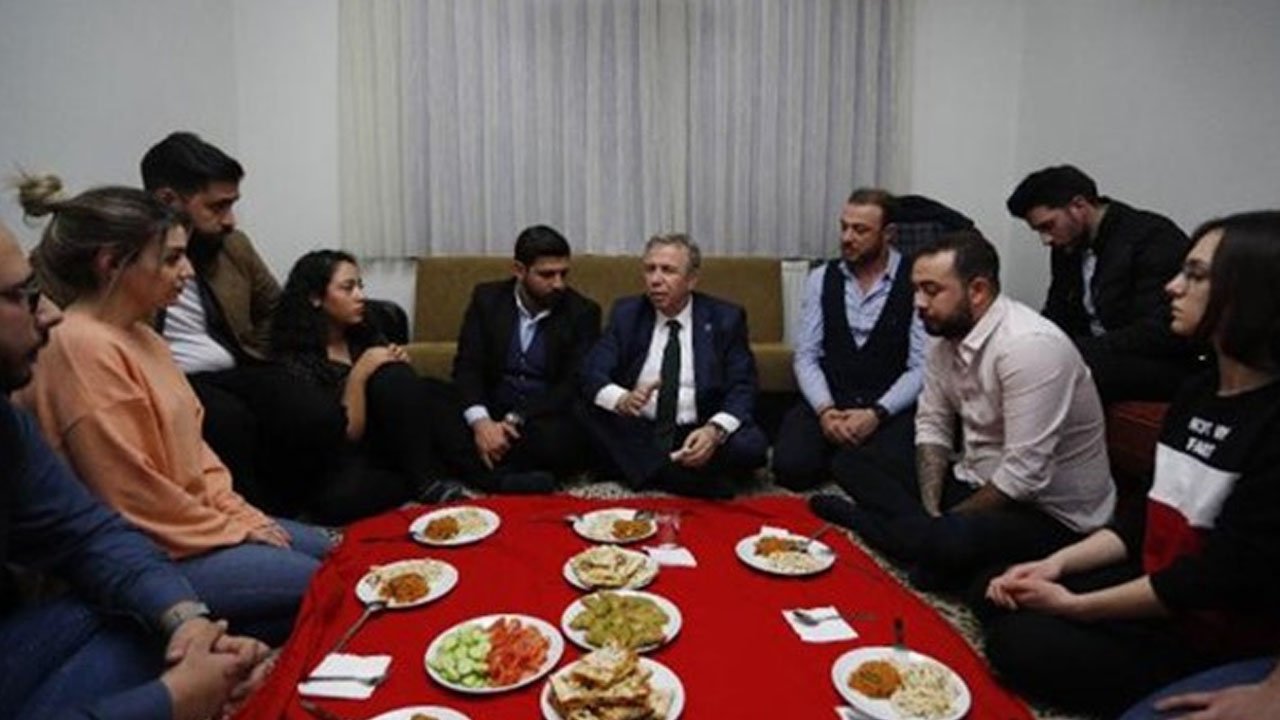 Mansur Yavaş ilk sahuru gençlerle, ilk iftarı Özgür Özel ile yapacak