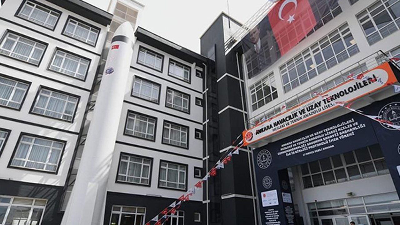 Bakan Işıkhan konuştu, vatandaş meslek liselerini araştırmaya başladı