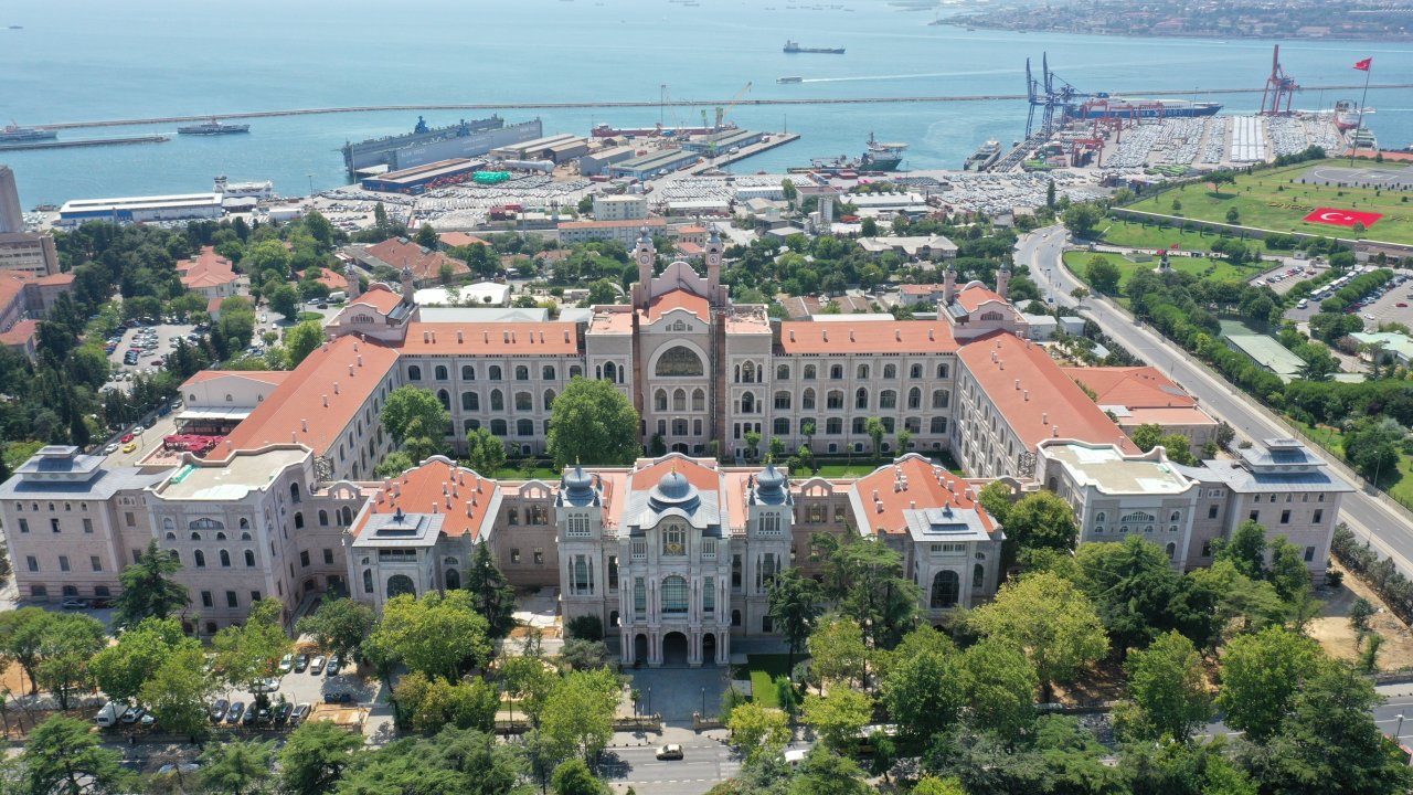 Sağlık Bilimleri Üniversitesi'nde yangın çıktı