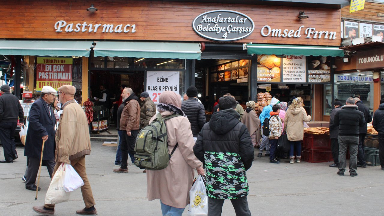 Ulus Anafartalar Belediye Çarşısı eski hareketliliğini kaybetti
