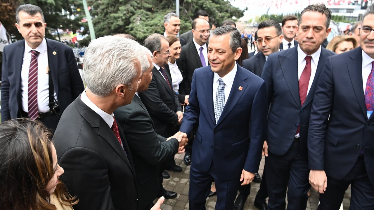 Mamak Belediye Başkanı Veli Gündüz Şahin'den Özgür Özel'e tebrik mesajı
