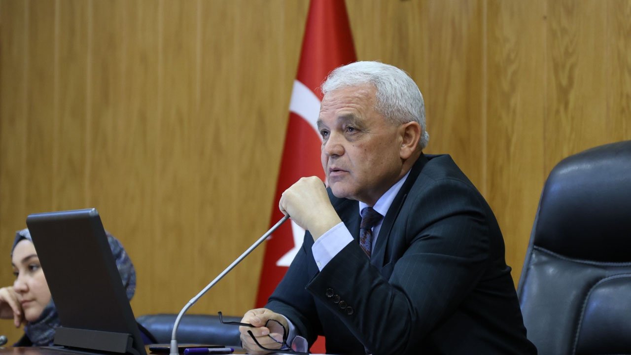 Mamak Belediyesi Meclis Toplantısı Veli Gündüz Şahin başkanlığında gerçekleşti