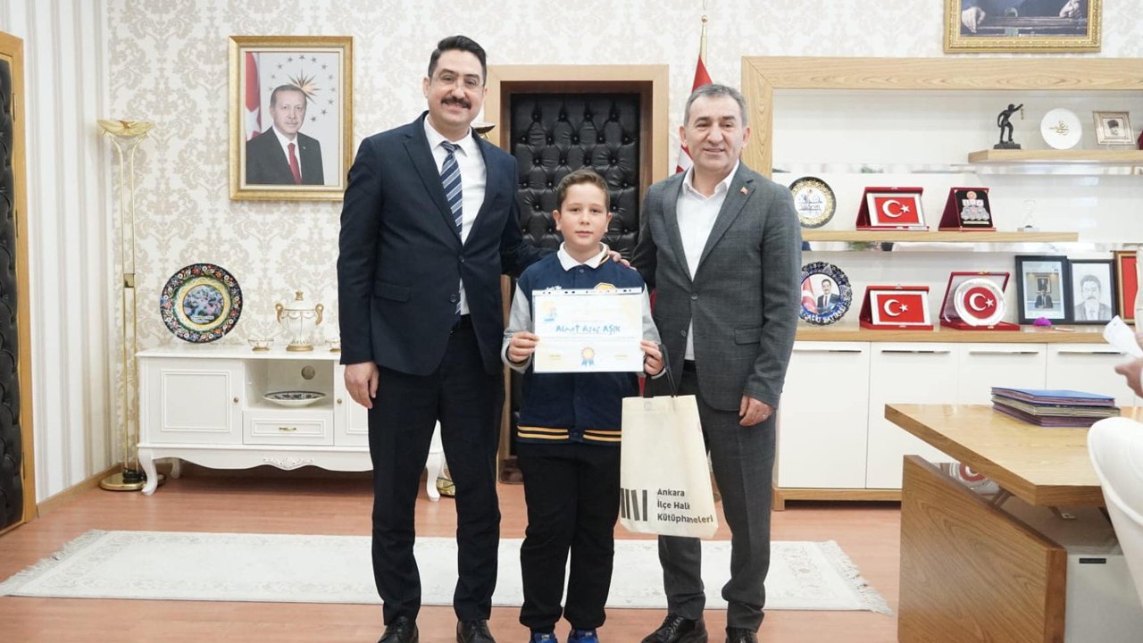 Bala’da “Kütüphane” etkinliğinde çalışkan öğrencilere kitap hediye edildi