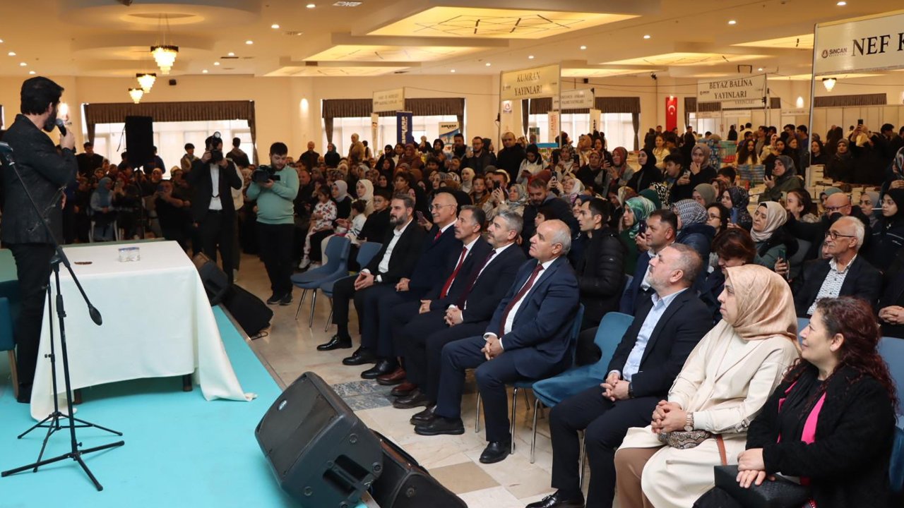 Sincan’da kitap günleri hareketli: Edebiyat dünyası buluştu