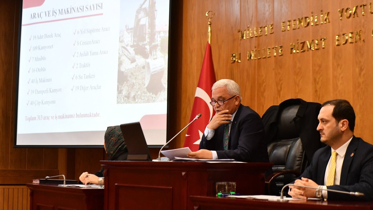 Mamak'ta orta yol bulundu: Faaliyet raporu kabul edildi