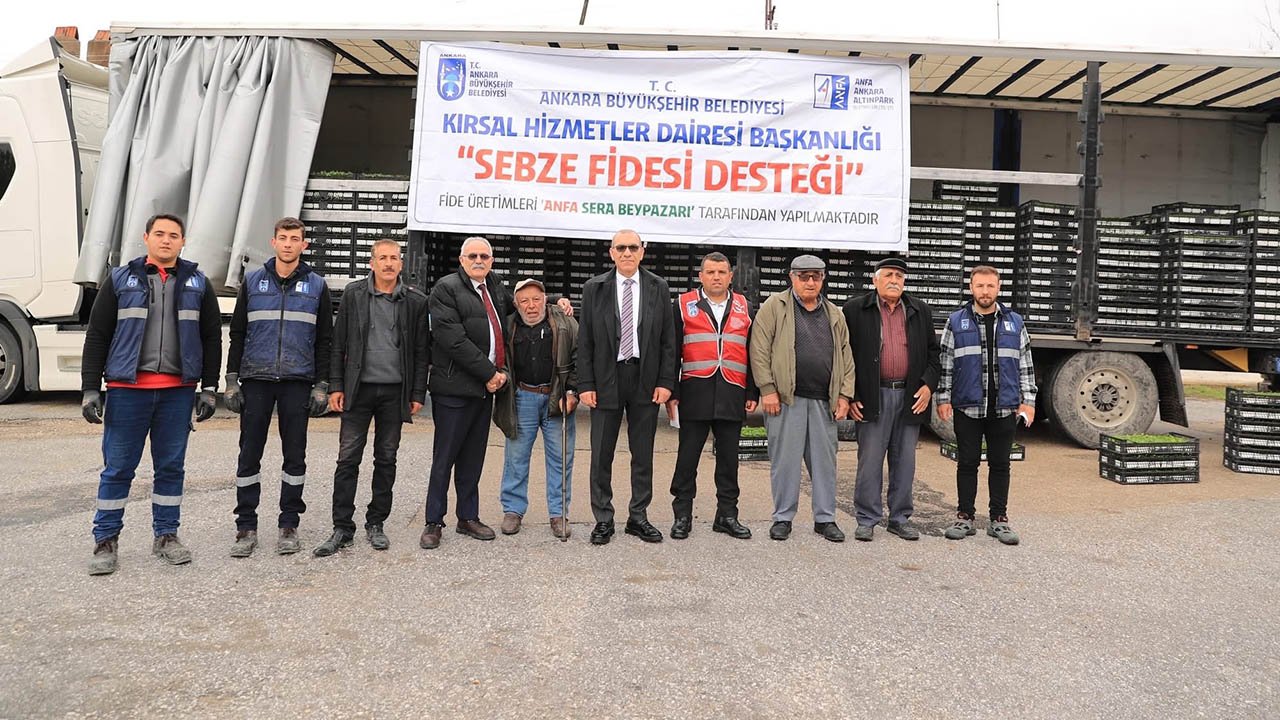 Ankara Büyükşehir Ayaşlı çiftçilere 1 milyon erkenci fide dağıttı
