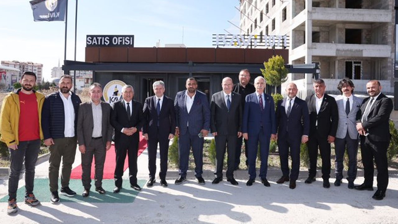 İş insanları Kahramankazan'daki konut projesini yerinde inceledi
