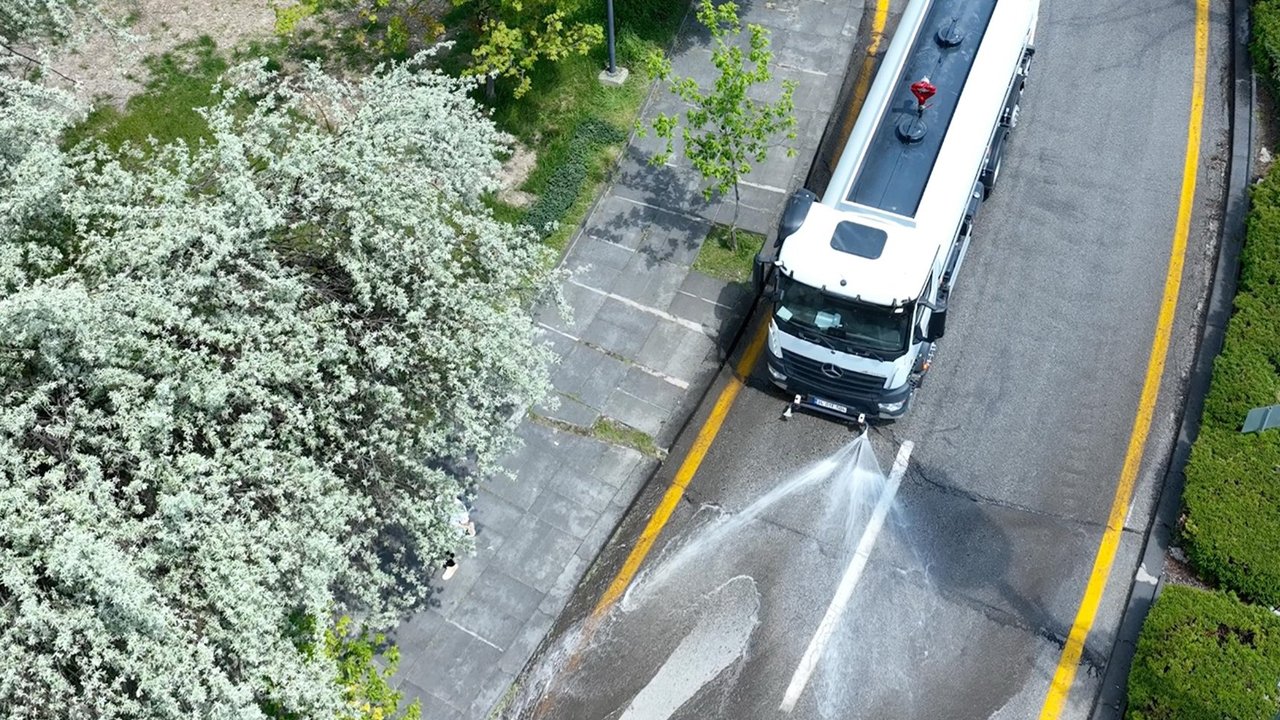 Eryaman’da bahar temizliği: 170 kişilik dev kadro sahada