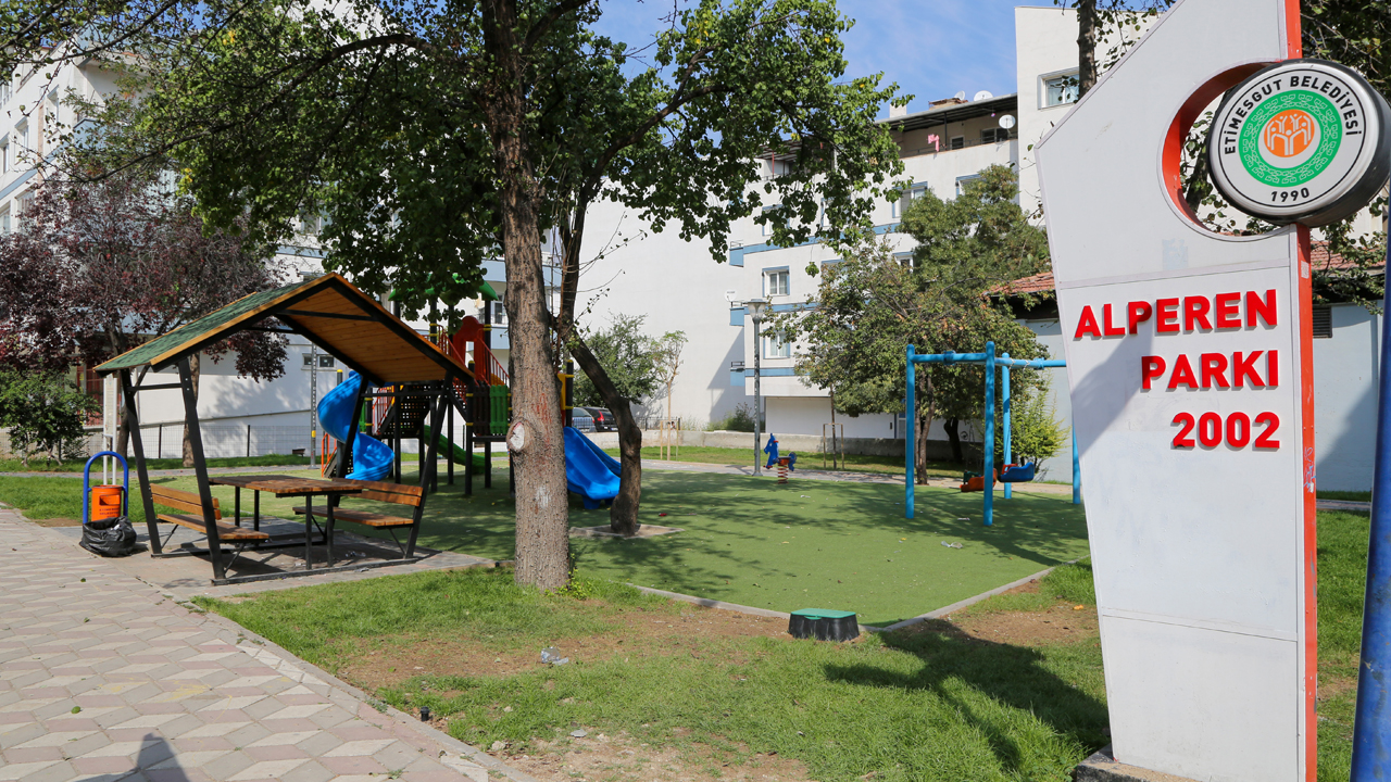 Etimesgutlu vatandaşlar Alperen Parkı'nı geri istiyor