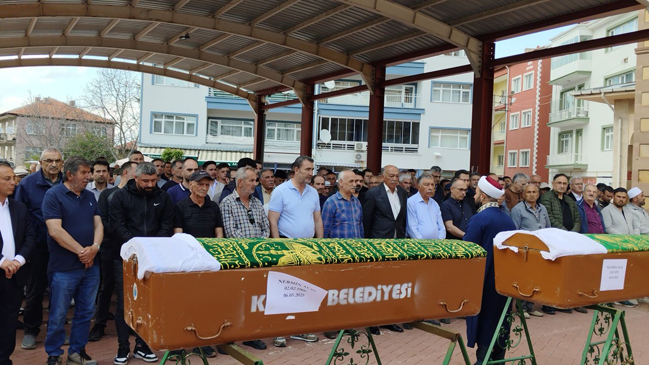 Kaman’ı yasa boğan olay: 2 kardeş yan yana defnedildi