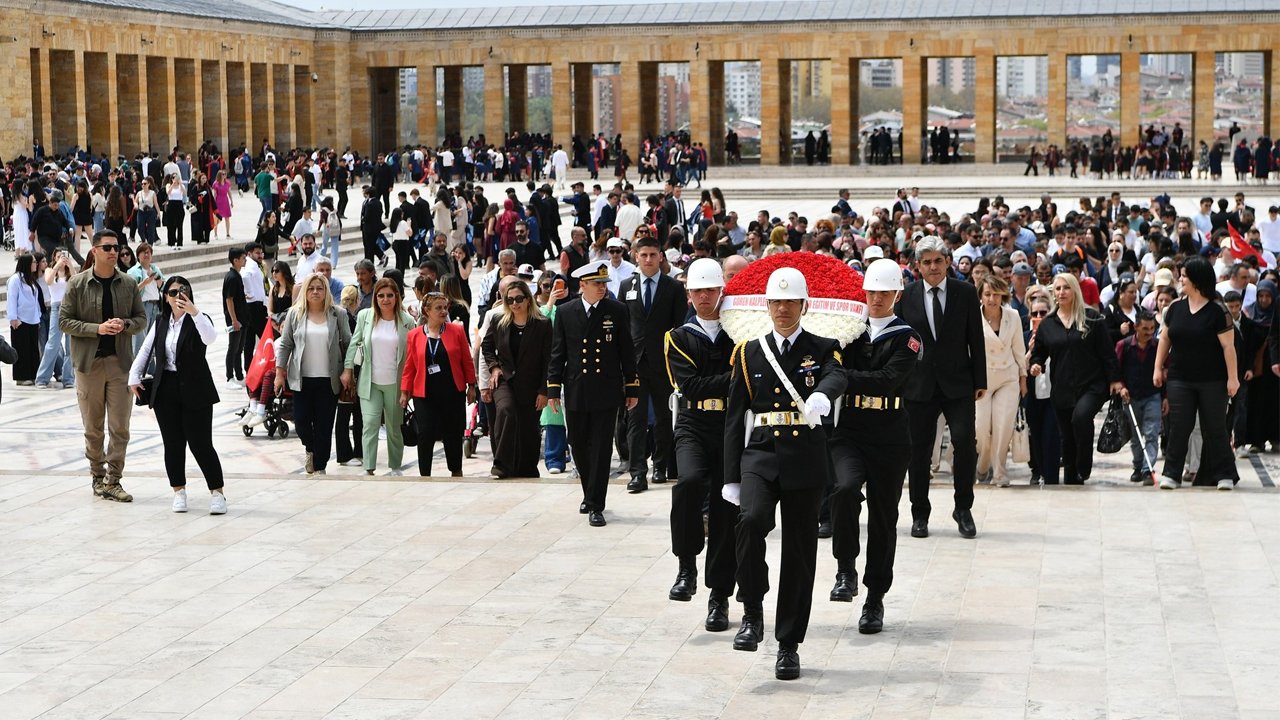 Mamak Belediyesi Engelliler Haftası’nda Anıtkabir’deydi