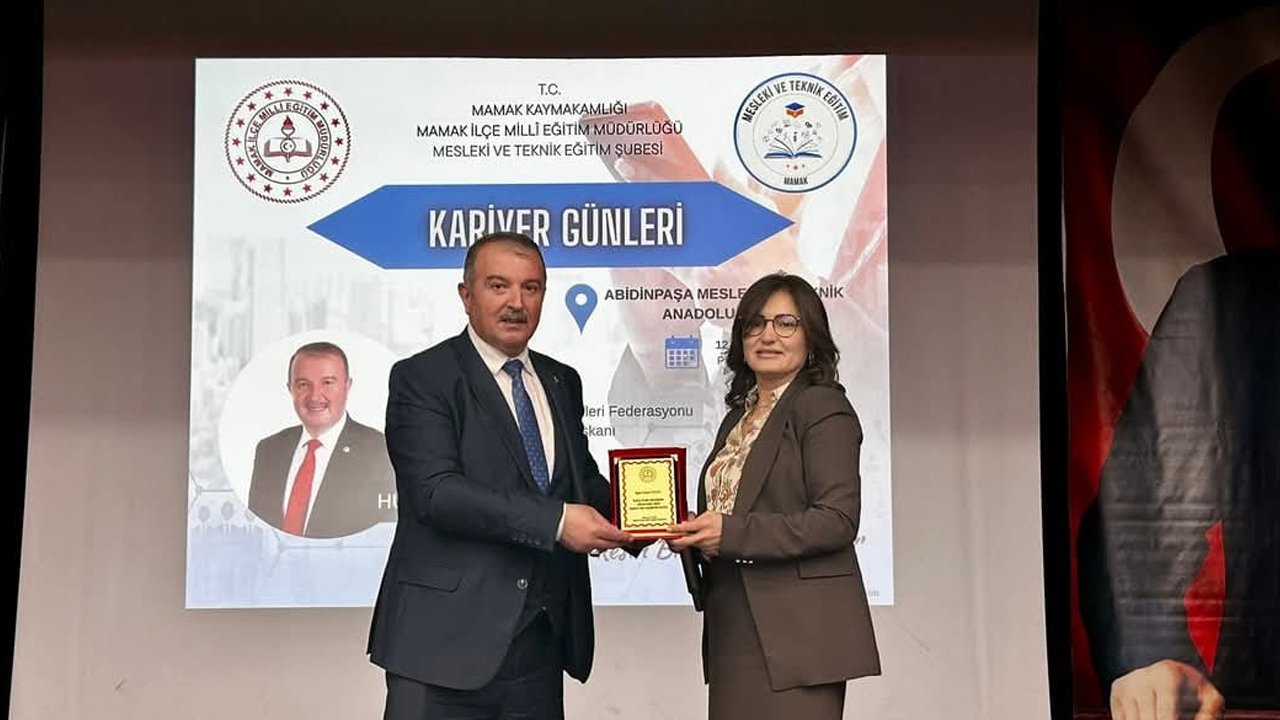 Hüseyin Taklacı’dan gençlere kariyer mesajı: İstikbal sizsiniz