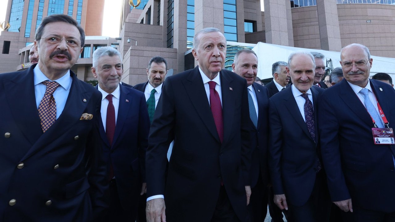 Ankaralı patronlar TOBB Hizmet Şeref Belgesi Töreni’nde buluştu