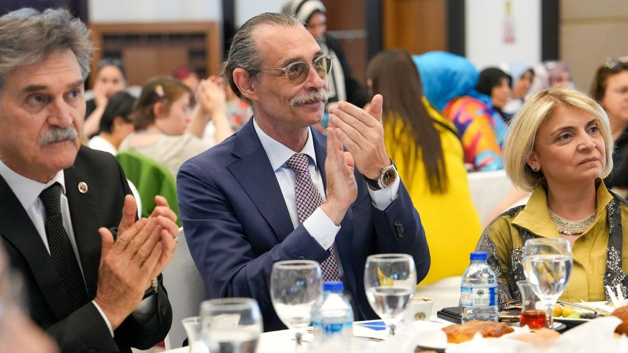 Erdal Beşikçioğlu gaziler ve şehit aileleriyle buluştu
