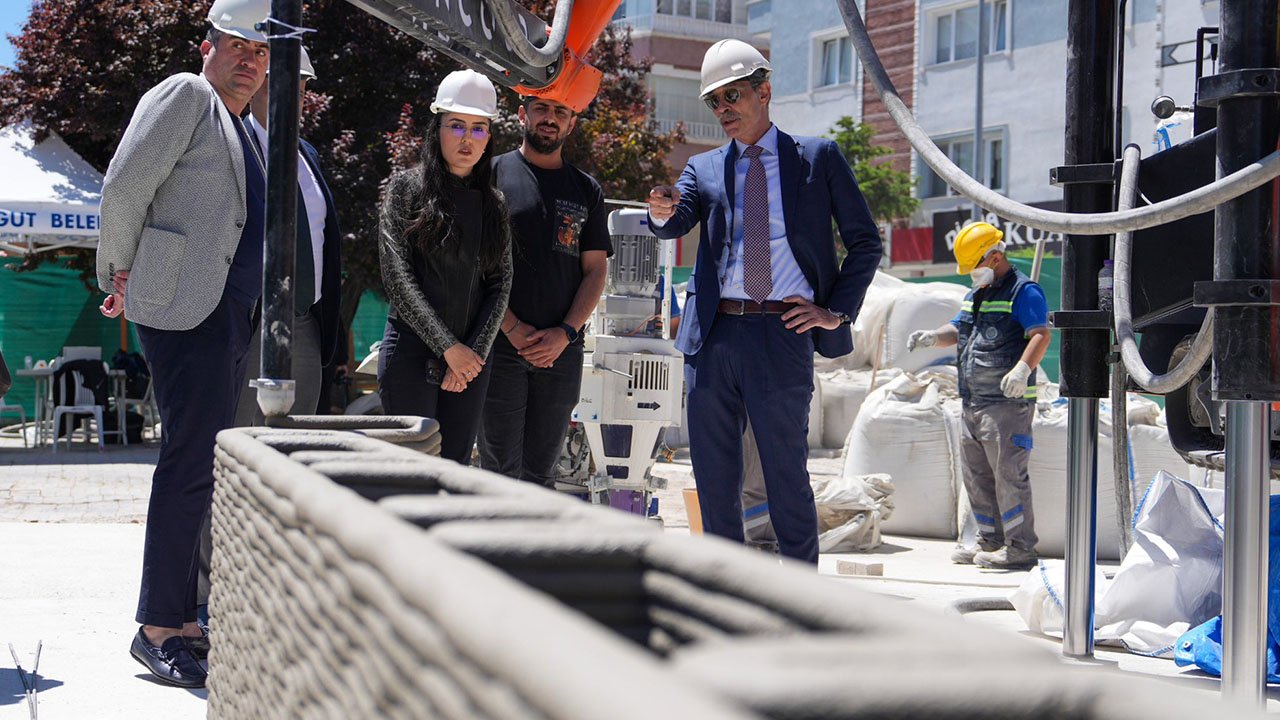 Etimesgut Belediyesi’nden bir ilk: 3D yazıcıyla çay lokali yapıyor
