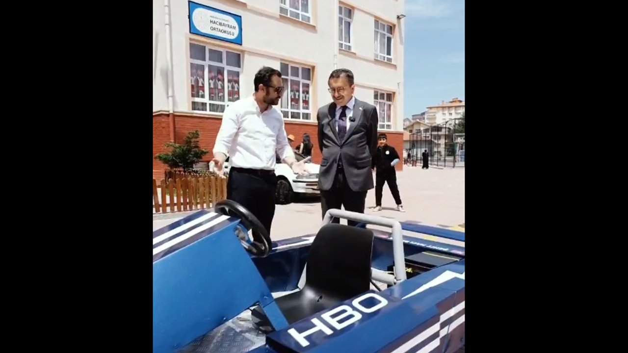 Altındağ’da ortaokul öğrencileri elektrikli araç yaptı