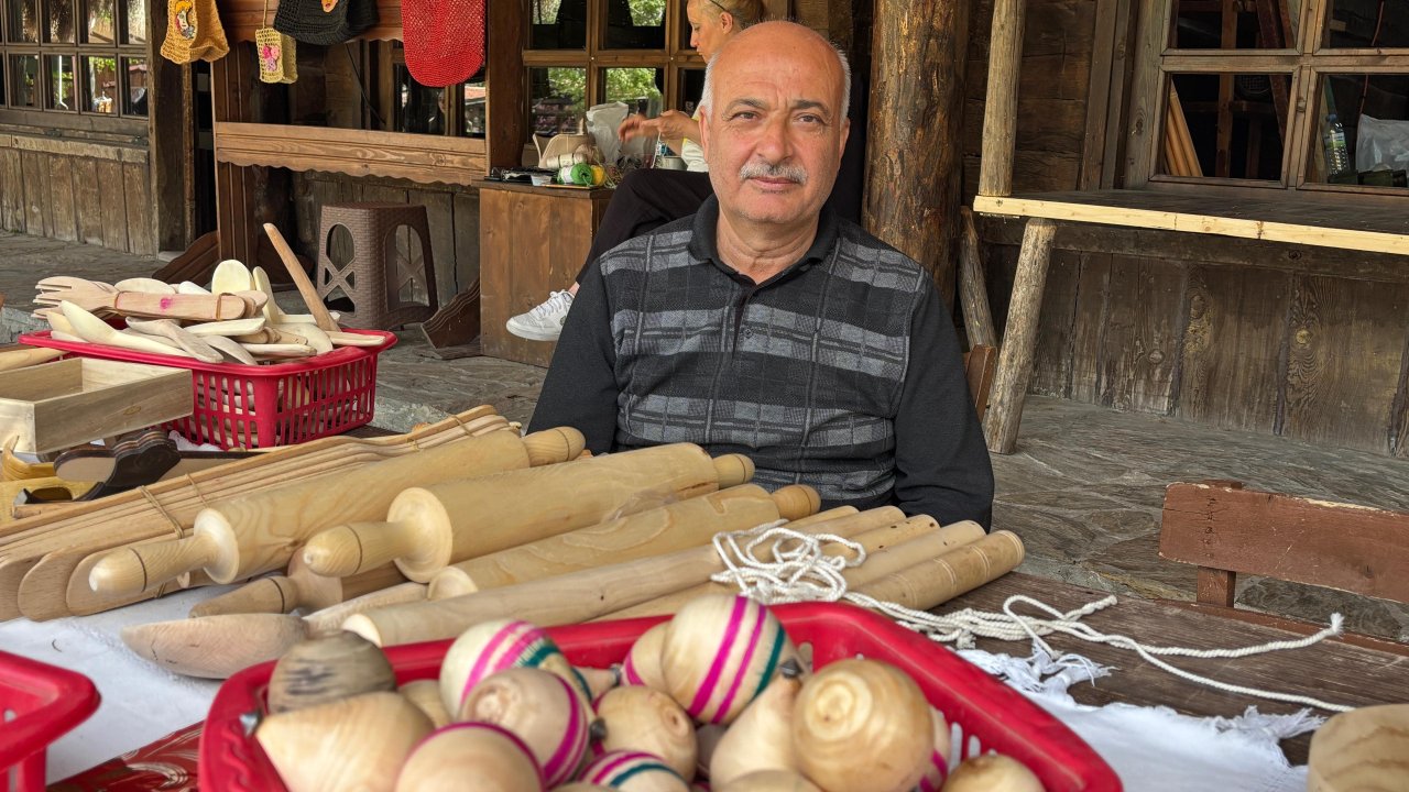 Kültür mirasçısı Ekrem Demirbaş 44 yıldır üretime devam ediyor