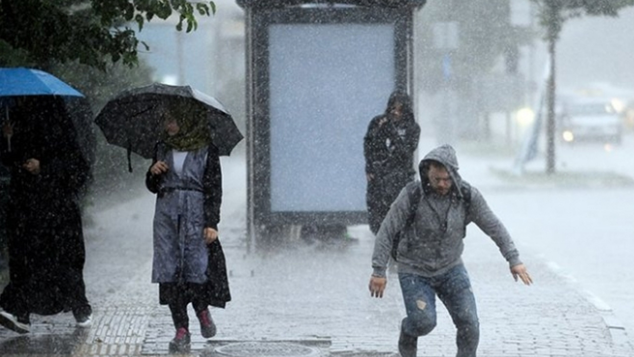 Ankara Valiliği uyardı: 12.00'den 23.00'e kadar yağış var