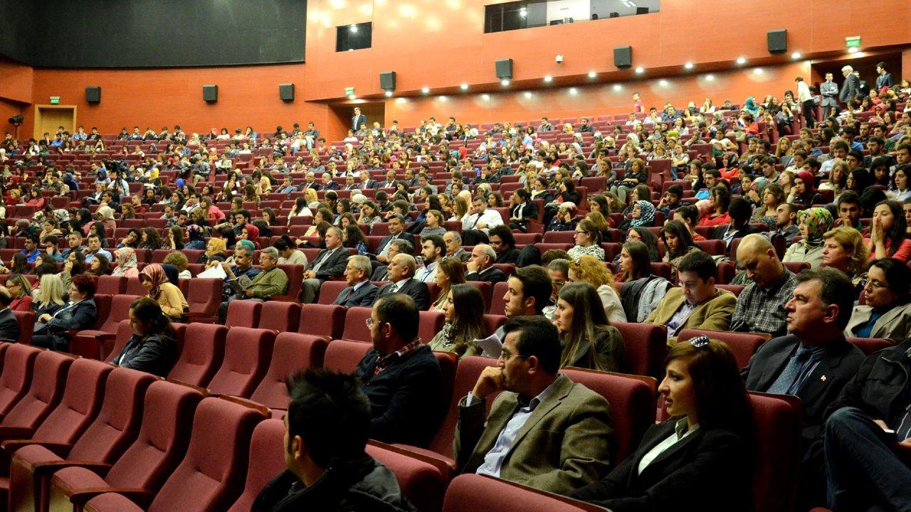 Ankara 1. Uluslararası Eğitim Kongresi'ne ev sahipliği yapıyor