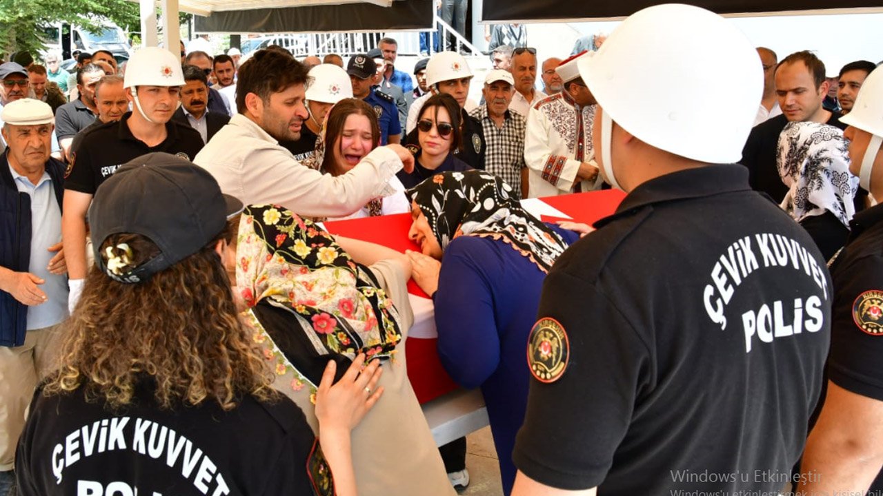 Kırşehir’de uzman çavuş ve eşinden sonra şimdi de polis memuru hayatını kaybetti