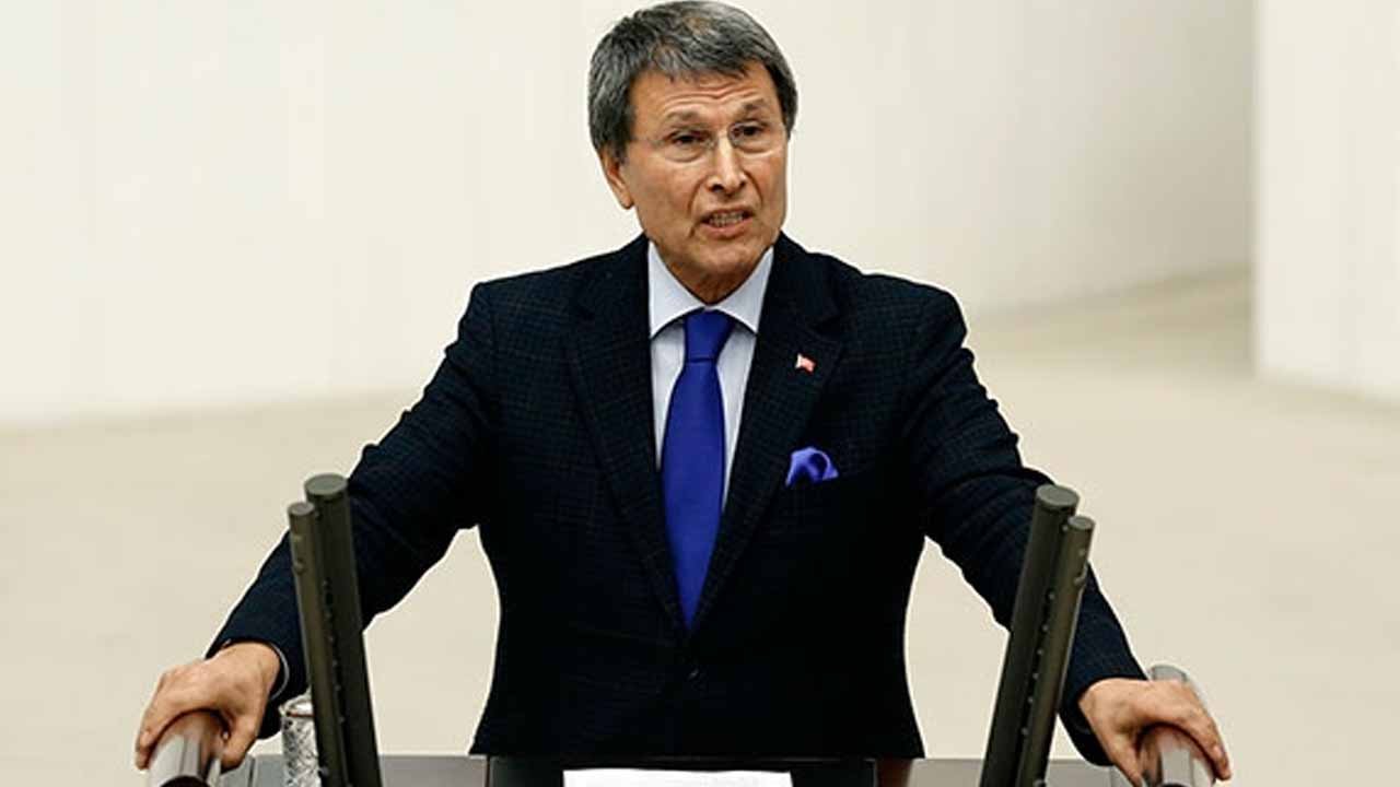 Yusuf Halaçoğlu: Ferdi Zeyrek'i delikanlı bir insan olarak tanıdık