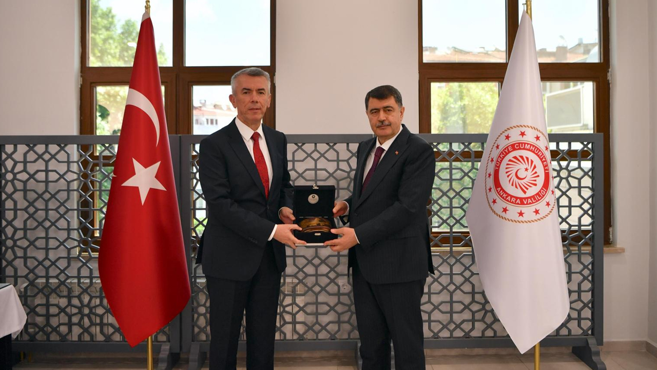 Ankara’da kaymakamlara veda: Valilik binasında buluştular