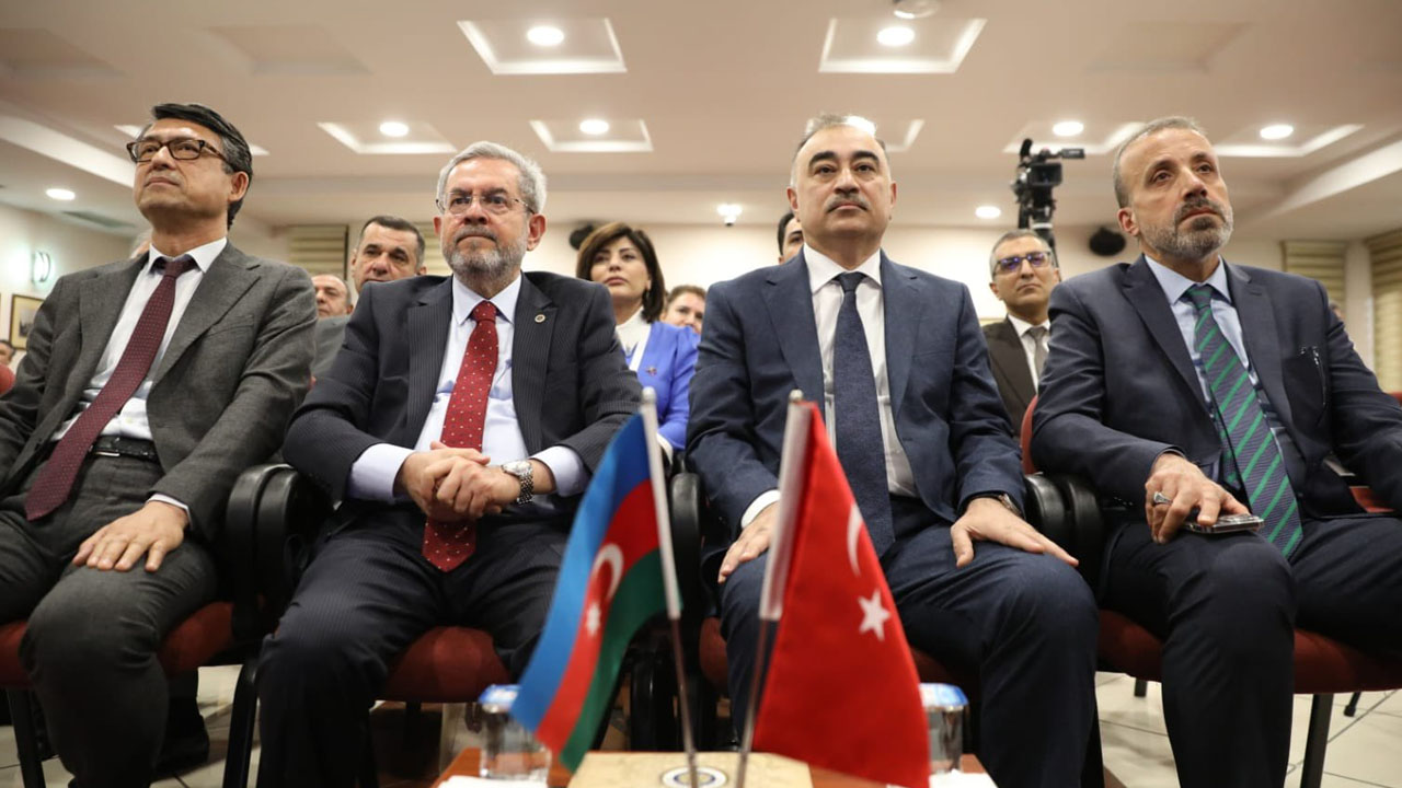 Azerbaycanlı hastane yöneticileri Ankara’da eğitimde: Sertifika aldılar