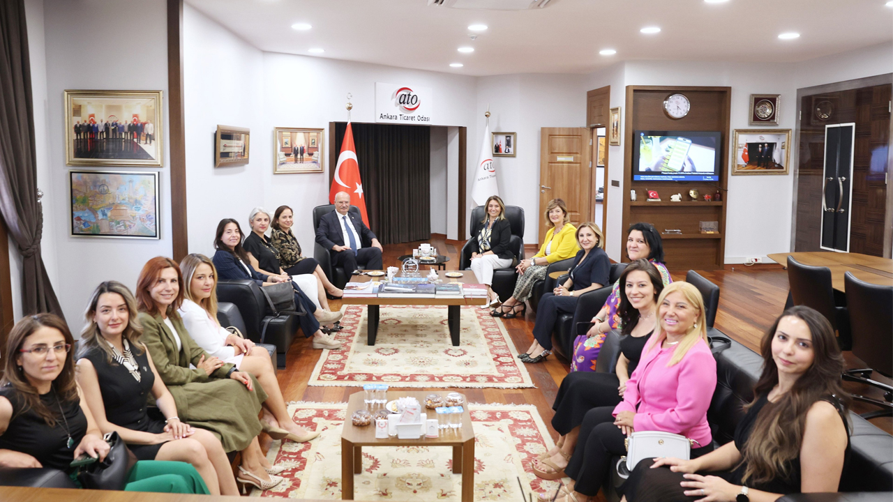 Ankara'nın ticaret patronu, kadın sanayicileri kabul etti