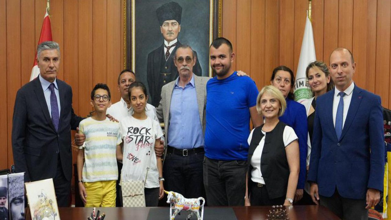 Erdal Beşikçioğlu öğrencileri Katalonya’ya gönderdi