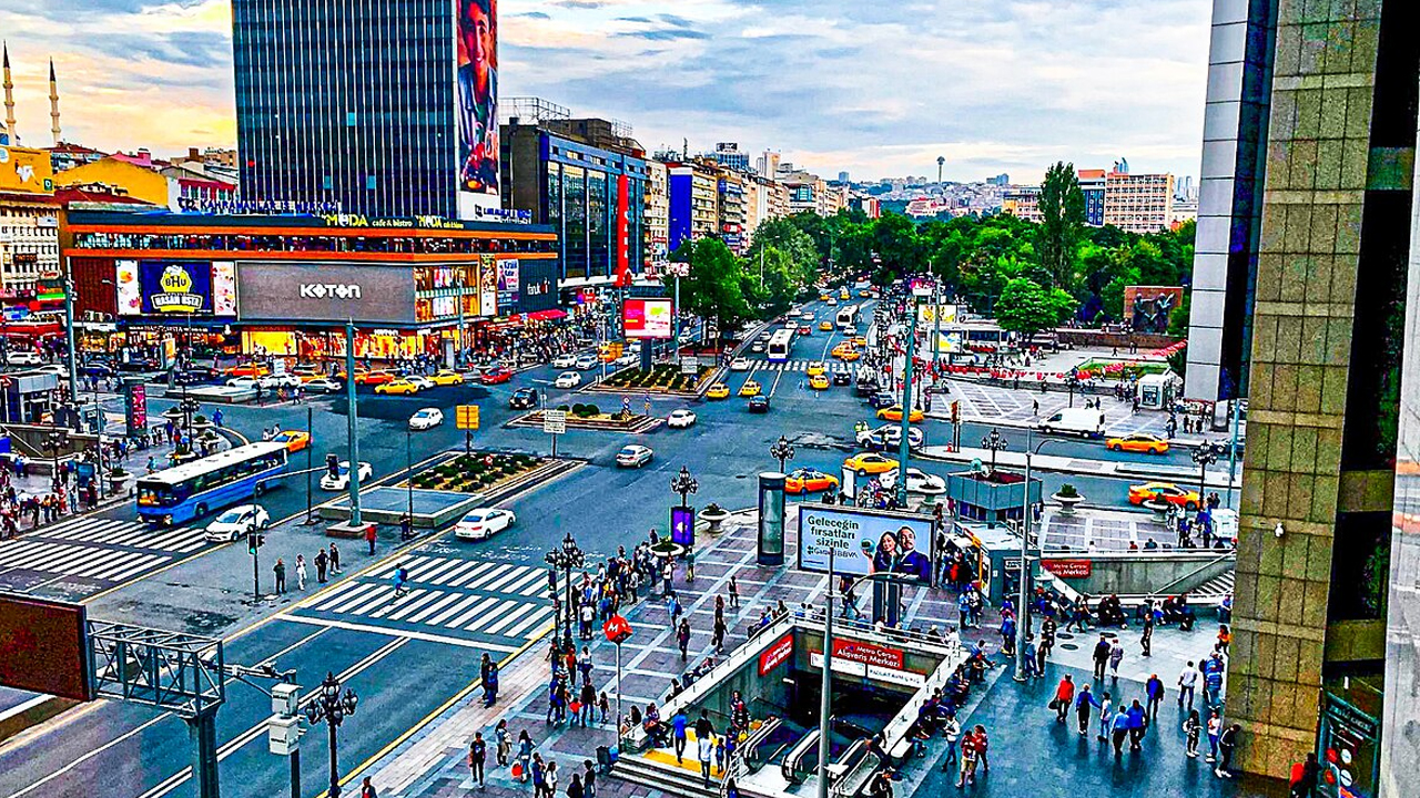 İnsan, Kitap ve Toplum Derneği bugün Ankara Kızılay'da toplanıyor