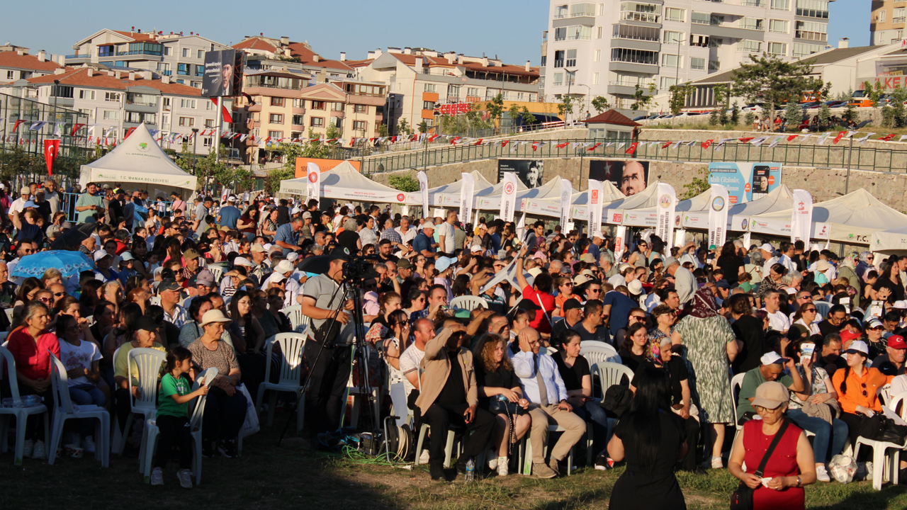 Mamak’ta Yası-ı Matem aşuresi dağıtıldı: Yoğun katılım