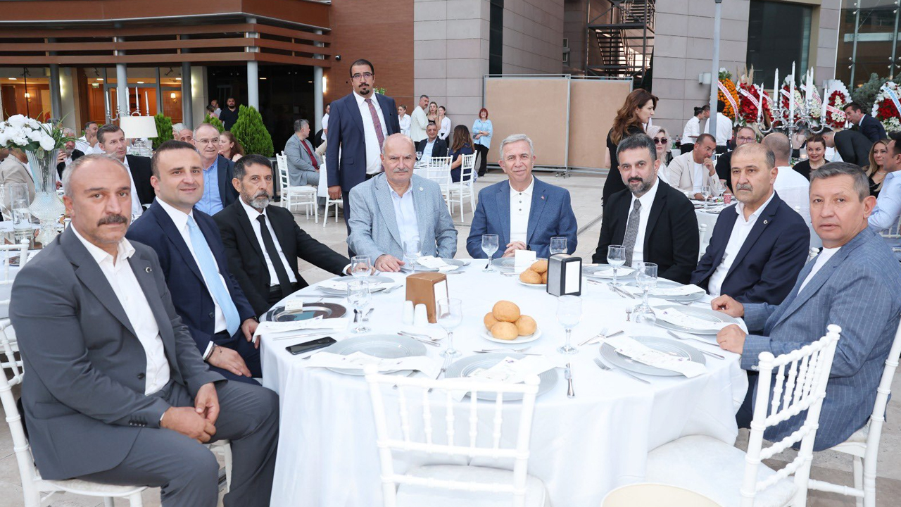 Ankara'da patronlar düğünde buluştu: Mansur Yavaş da katıldı
