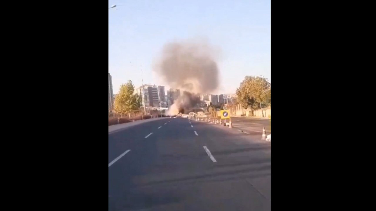 İstanbul Yolu Göksu girişinde feci kaza: Yol çalışmasına uçtu, yandı